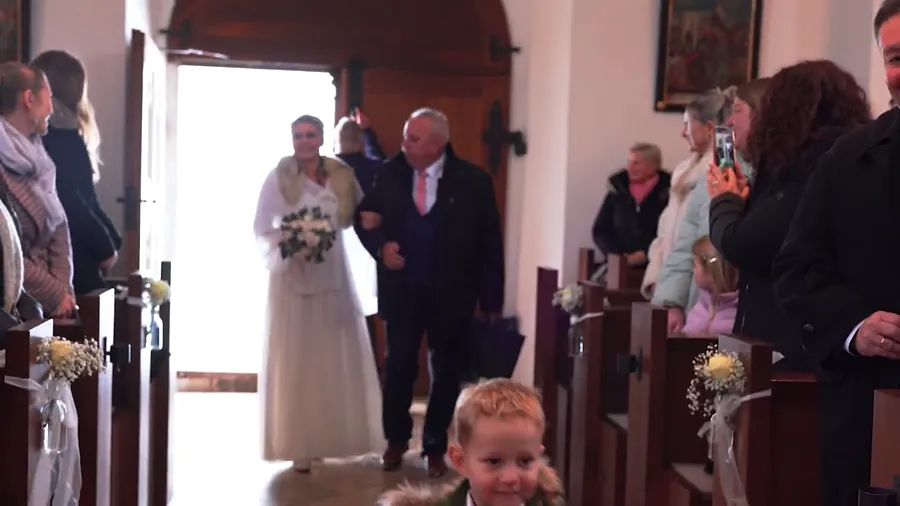 Einzug der Braut in die Kirche